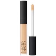 Antiojeras en crema NARS Cosmetics Radiant (diferentes tonos) - Macada...