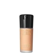 MAC Studio Radiance Serum Powered Foundation 30ml (Various Shades) - C...
